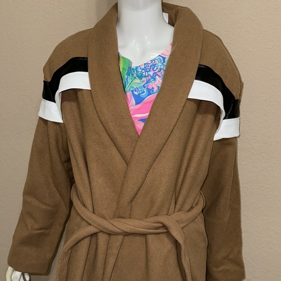 Making the Cut Wool Coat WINNING LOOK Andrea's Wool Camel Coat - Picture 7 of 10